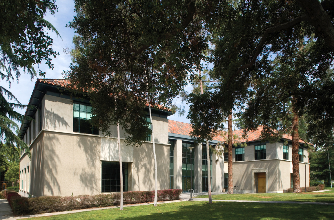 Photograph of the Hahn building at Pomona College